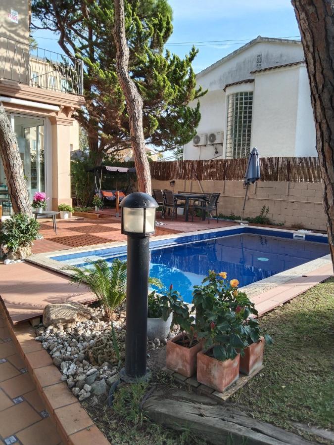 Villa Bella Estanca Castelldefels Ngoại thất bức ảnh