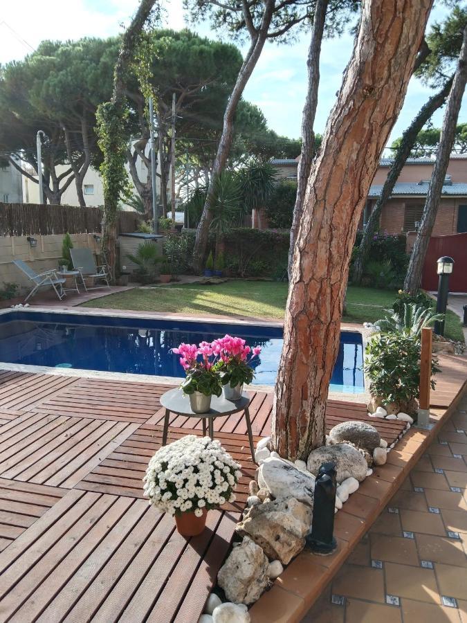 Villa Bella Estanca Castelldefels Ngoại thất bức ảnh